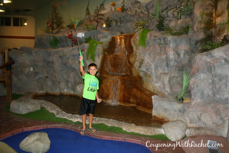 Bavarian Inn Lodge Miniature Golf Review